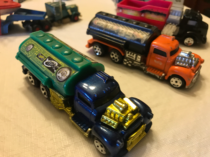 Illustration for article titled Colossal Die-Cast Collection - Box 102 - Keep on Truckin'